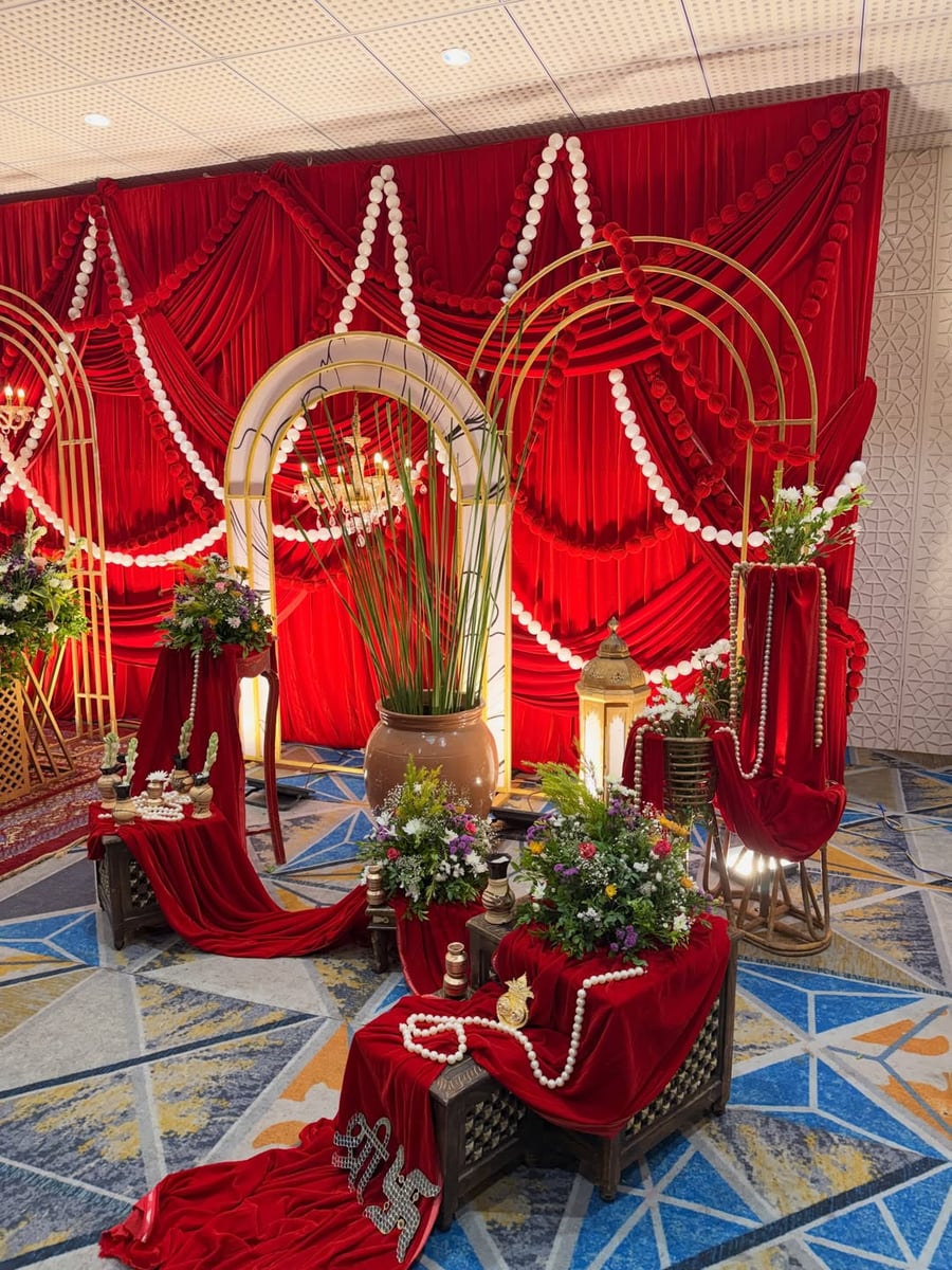 Lovely floral backdrop in Surat (Setup 32)