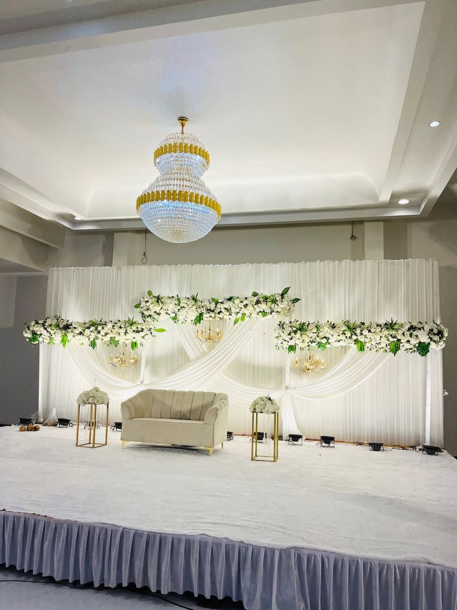 Grand romantic setup in Surat (Setup 45)