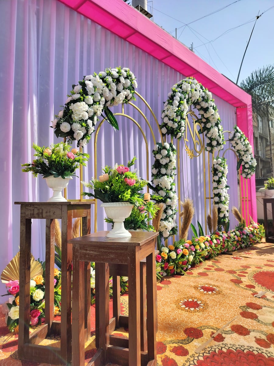 Beautiful intimate seating in Surat (Setup 51)