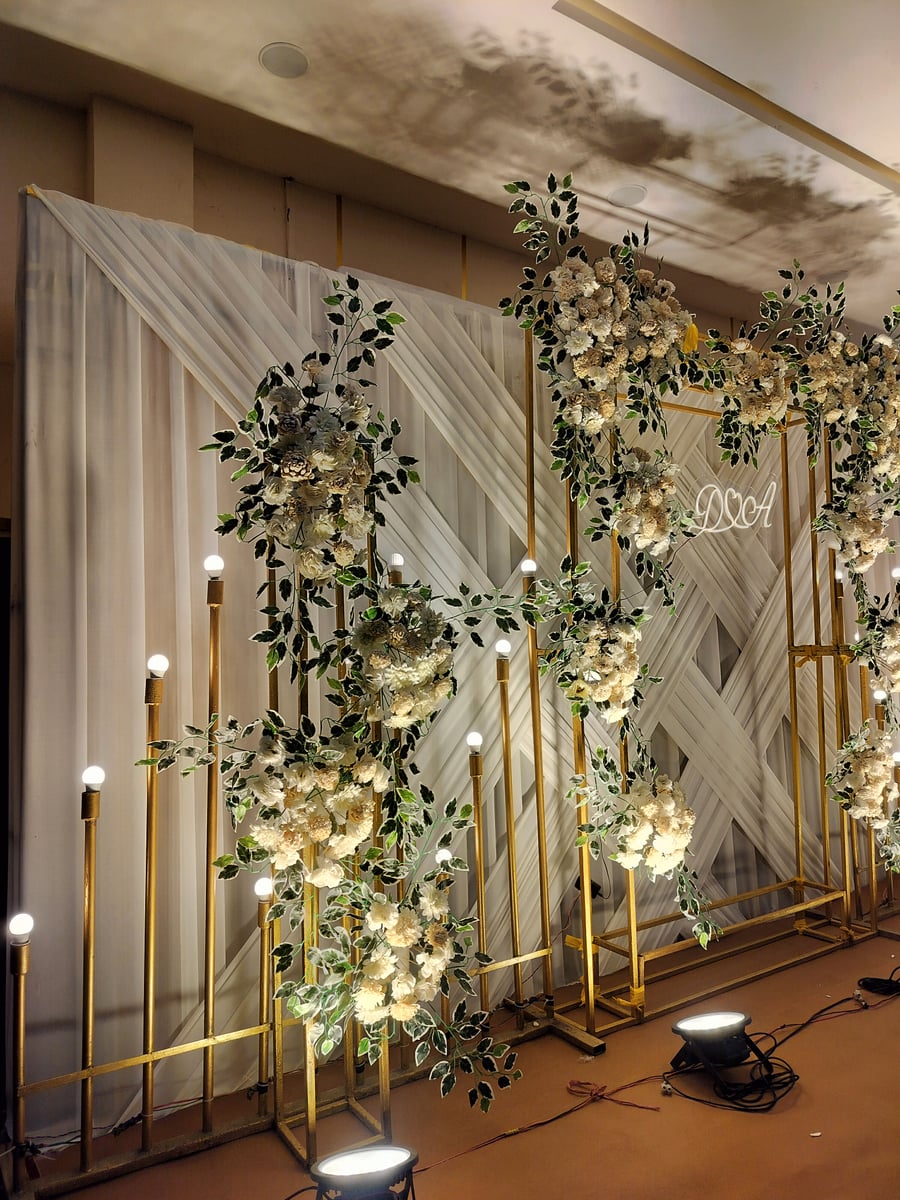 Charming intimate seating in Surat (Setup 52)