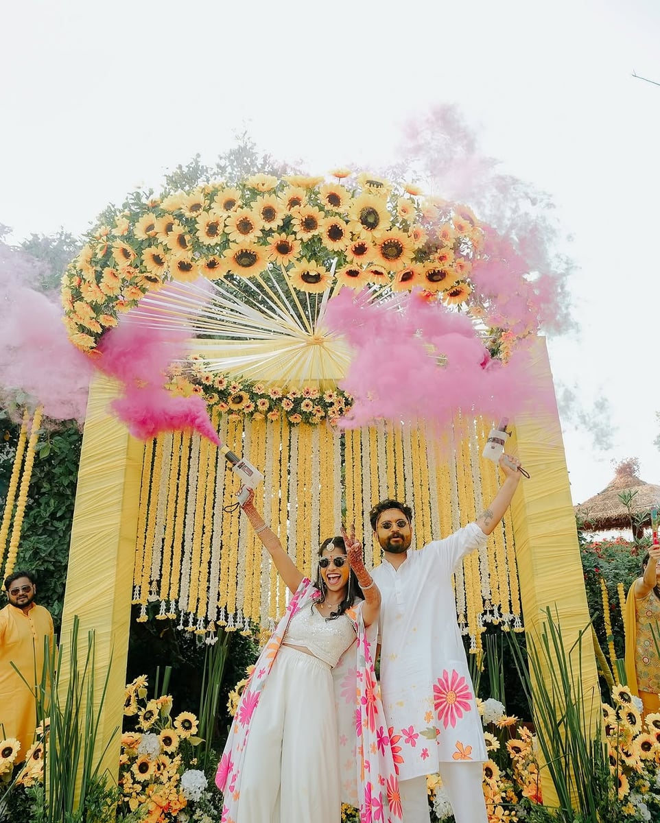 Elegant floral haldi setup in Surat (Haldi Setup 17)