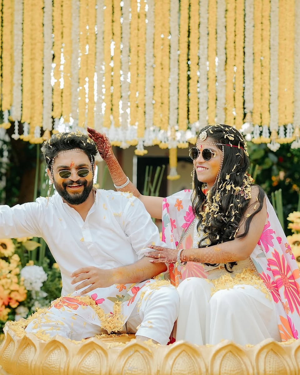 Grand floral haldi setup in Surat (Haldi Setup 19)