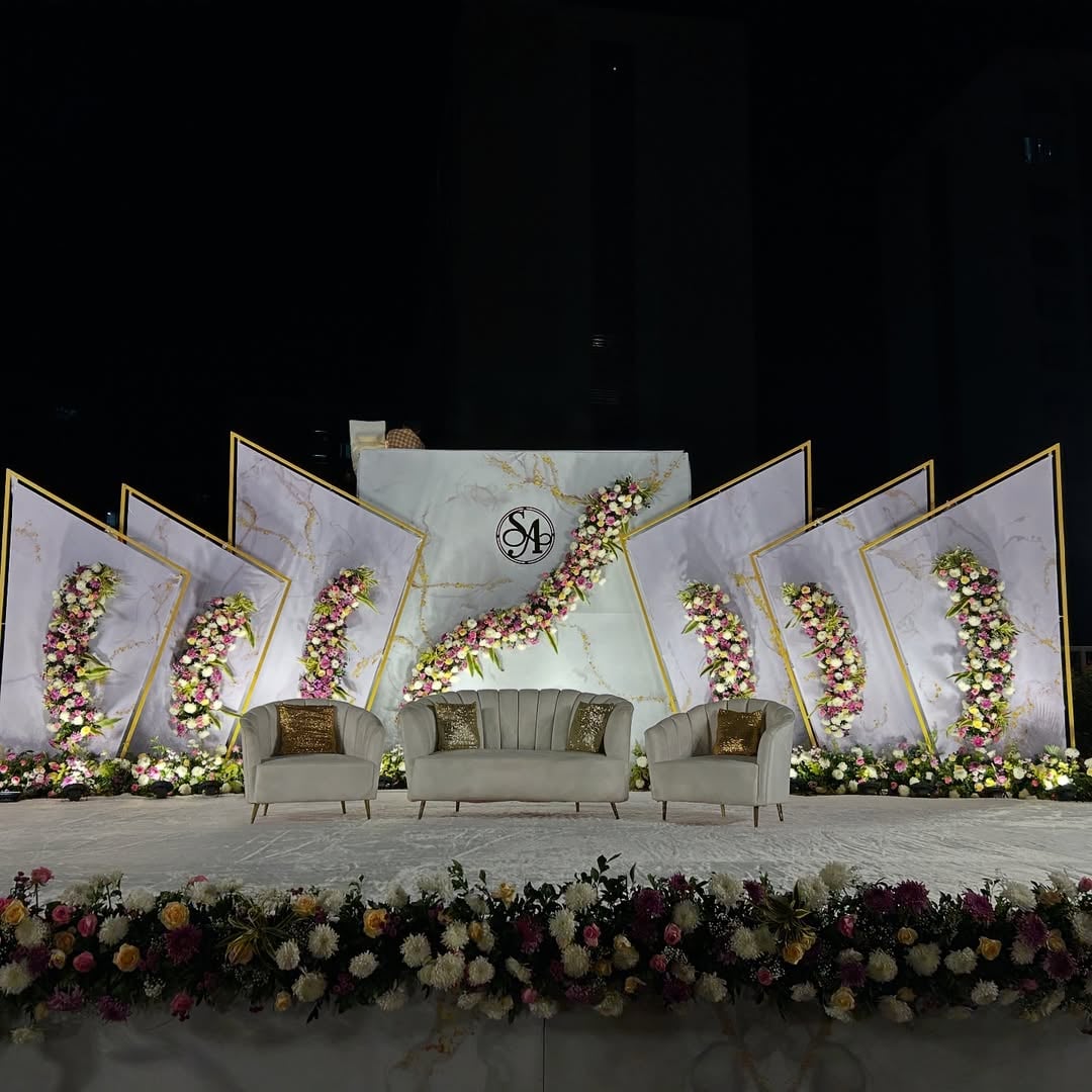 Stunning reception stage backdrop in Surat (Reception Theme 6)