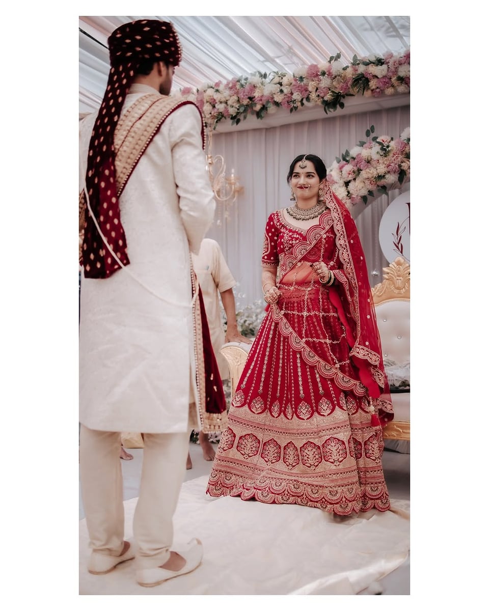 Stunning wedding decoration setup in Surat (Theme 10)