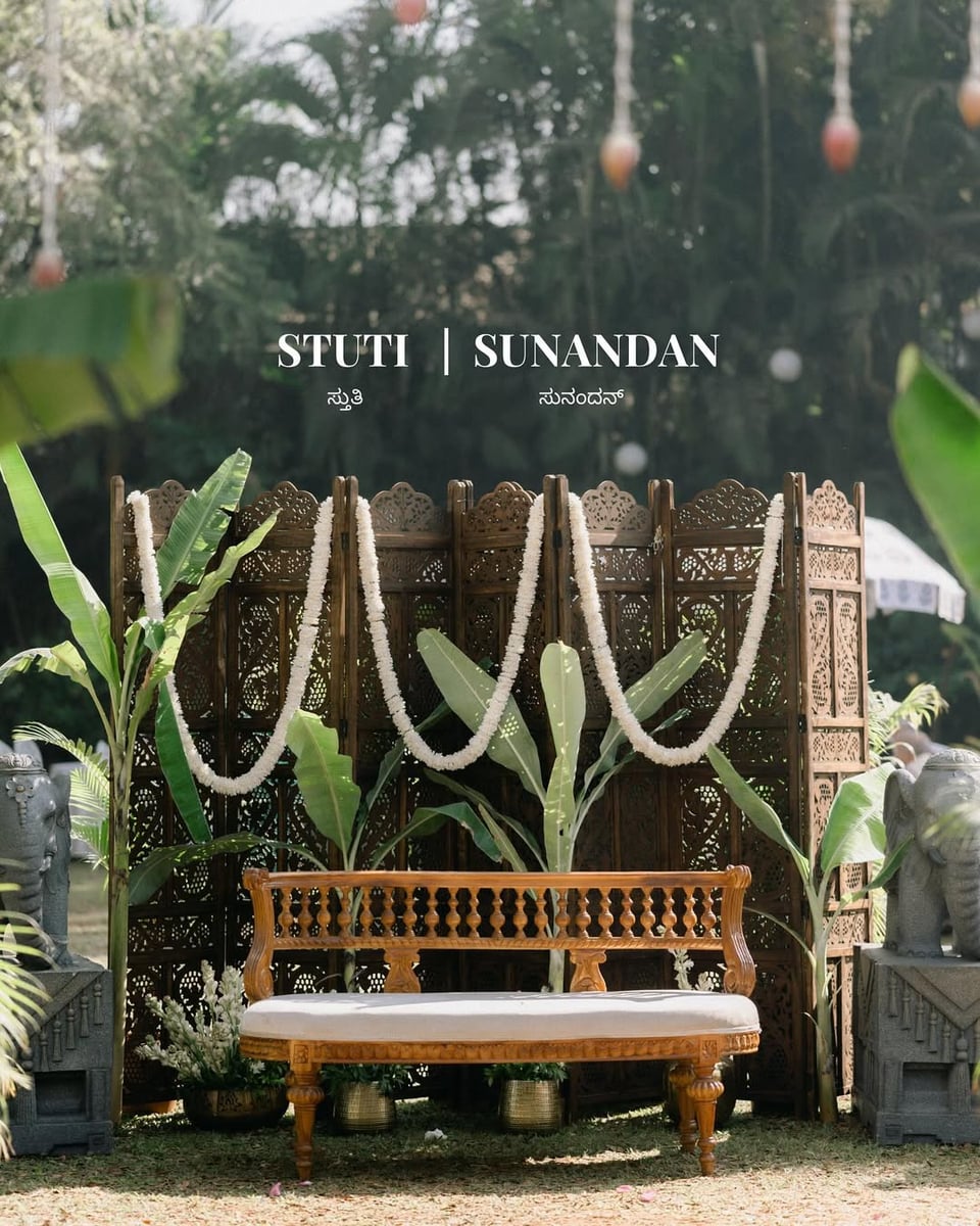 Classic wedding decoration setup in Surat (Theme 17)