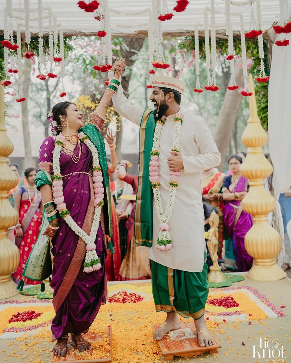 Luxury wedding stage design in Surat (Theme 21)