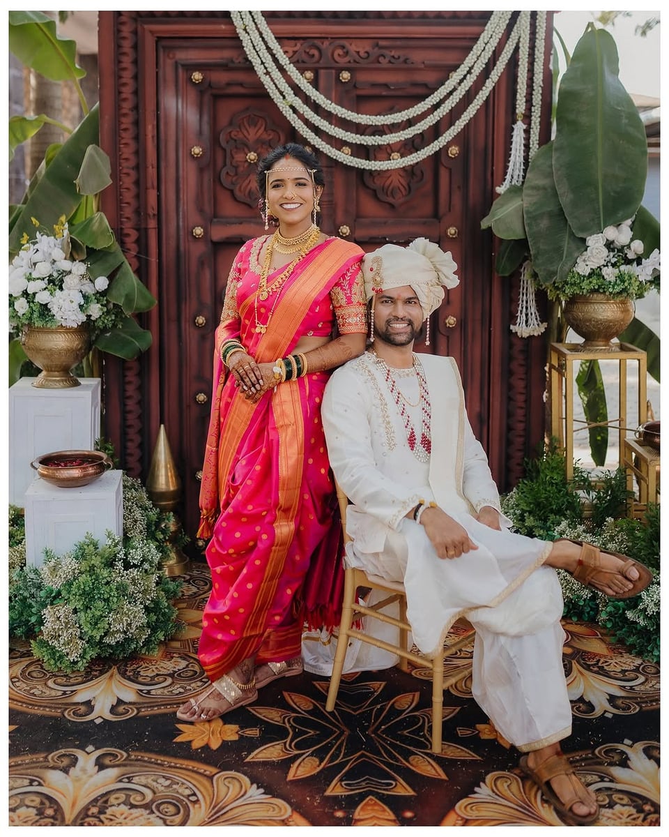 Splendid wedding stage design in Surat (Theme 34)