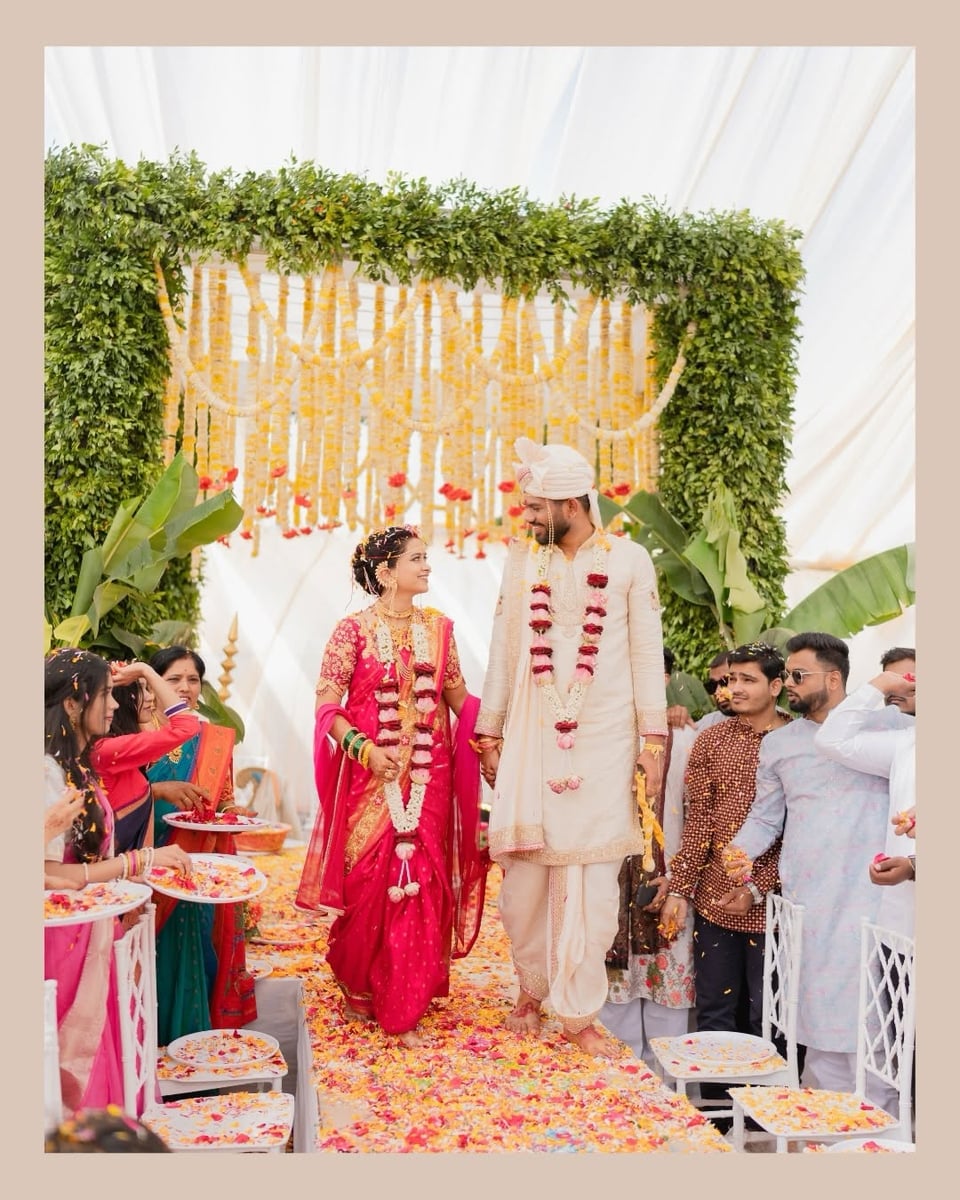 Classic wedding stage design in Surat (Theme 37)