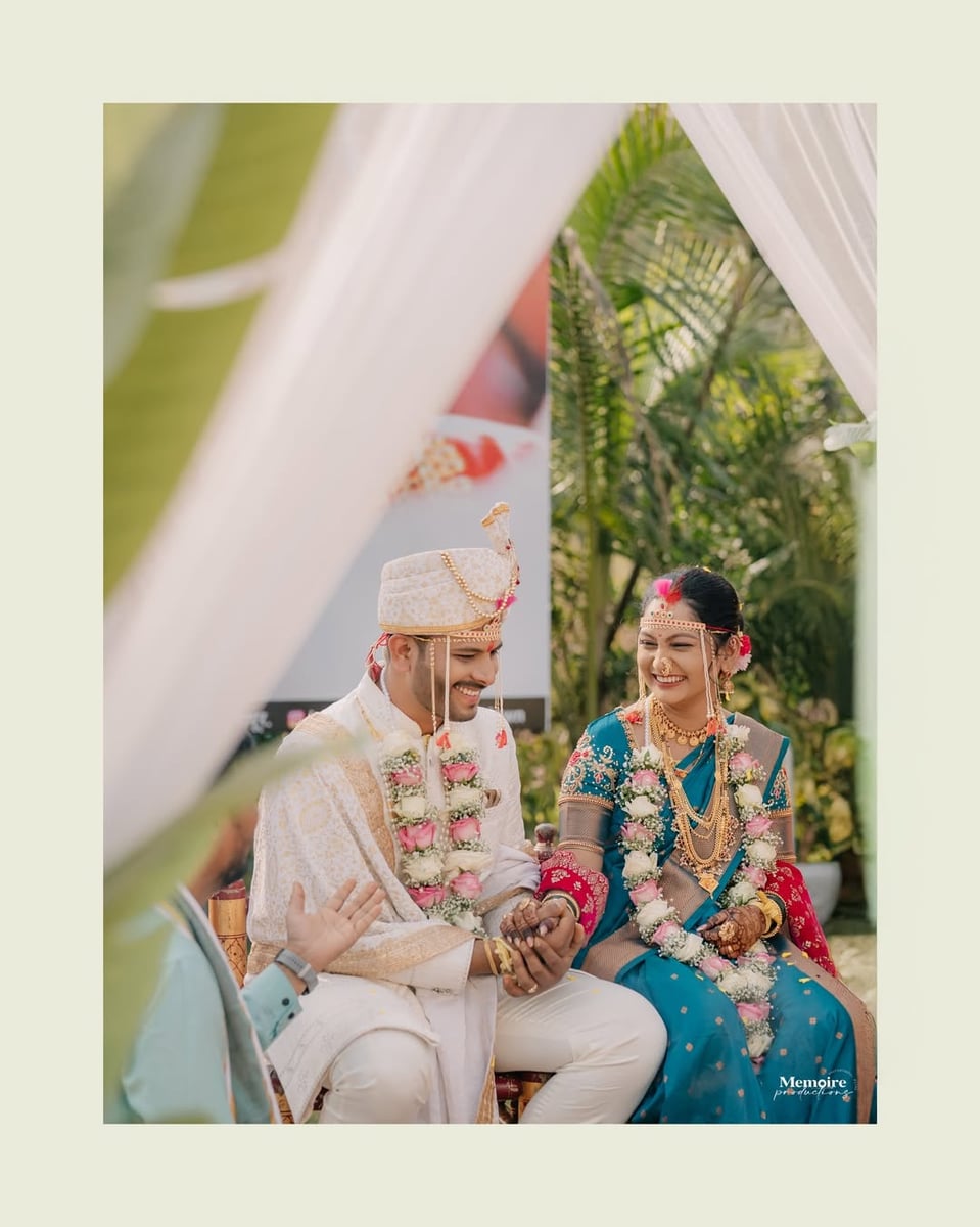 Gorgeous wedding mandap decoration in Surat (Theme 55)