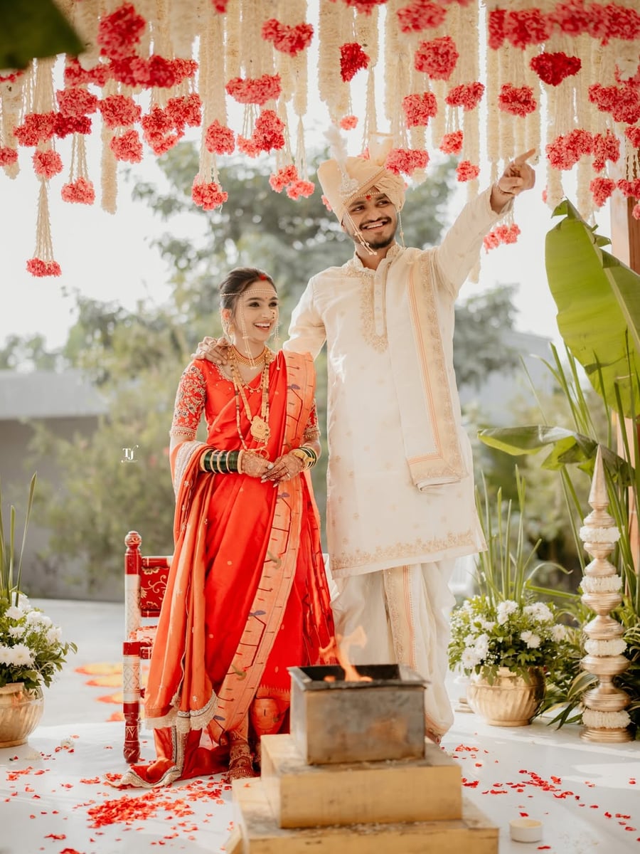 Majestic wedding entrance design in Surat (Theme 91)