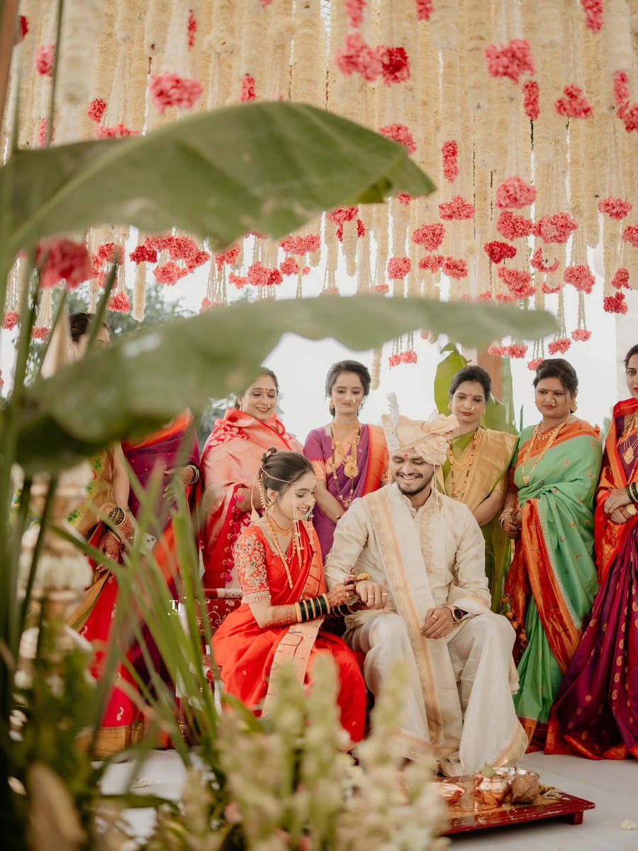 Splendid wedding entrance design in Surat (Theme 94)